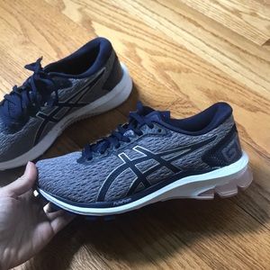 ASICS GT-1000 9 women’s running sneakers WIDE fit